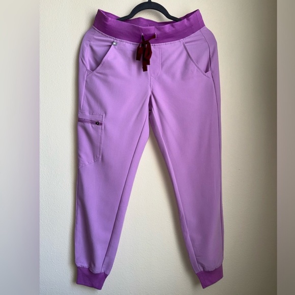 NWT Figs Set Catalina Top (XS) + Zamora Jogger (XSP) Scrub - Dusk - Picture 7 of 9